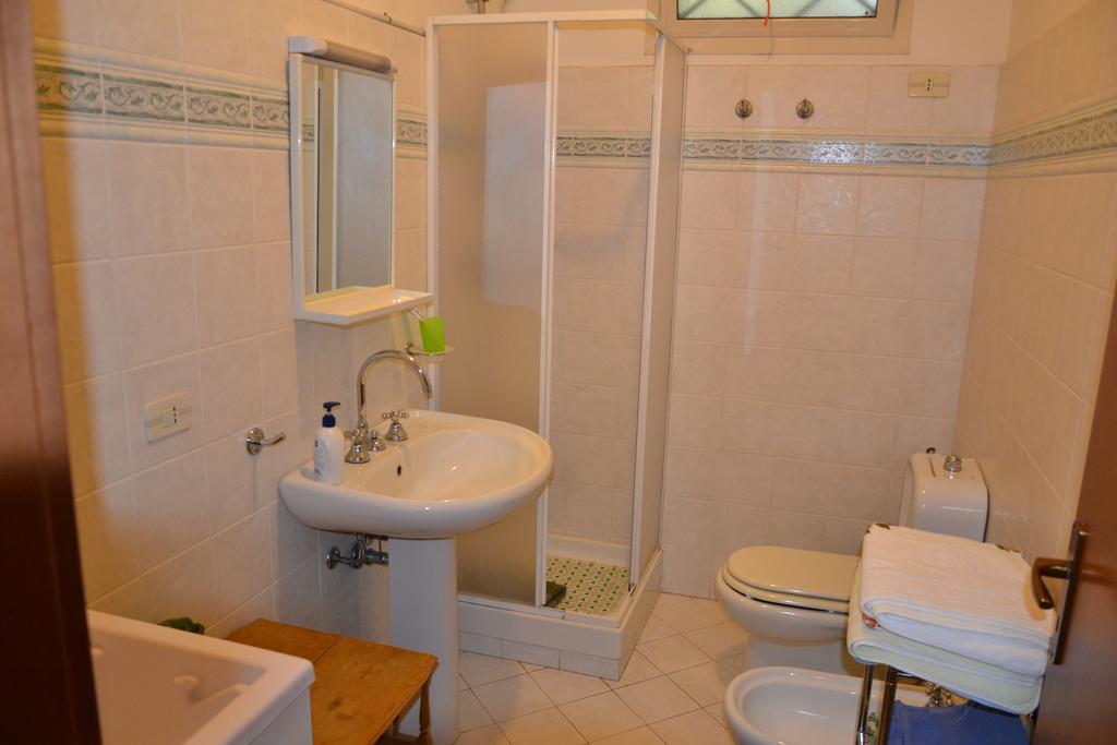 Low Cost La Meridiana Hotel ซัฟเฟรานา เอตเนอา ห้อง รูปภาพ